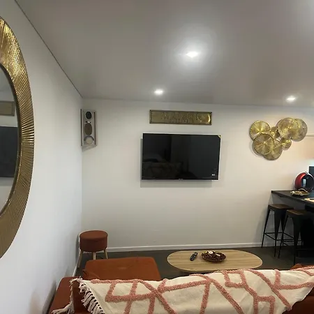 Maison Du Bonheur Apartment