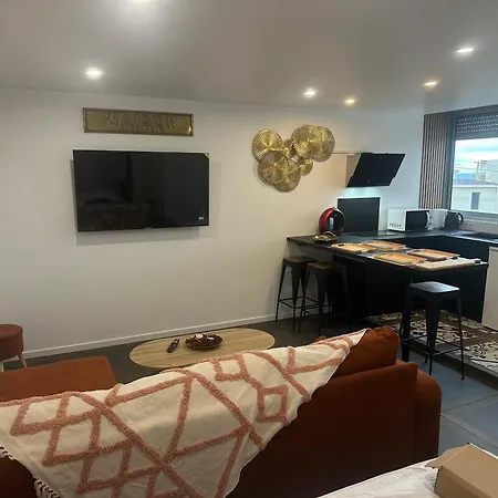 Maison Du Bonheur Apartment *